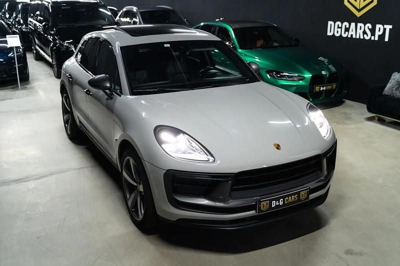 Cinzento Usado 2022 Porsche Macan SUV | € 79.900 (Bom preço) - Imagem 1/4
