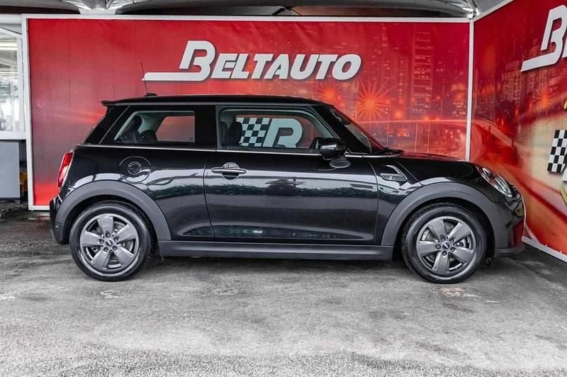 Usado Mini Cooper SE Hatch 135 kW (184 HP) 2022 Preto Citadino