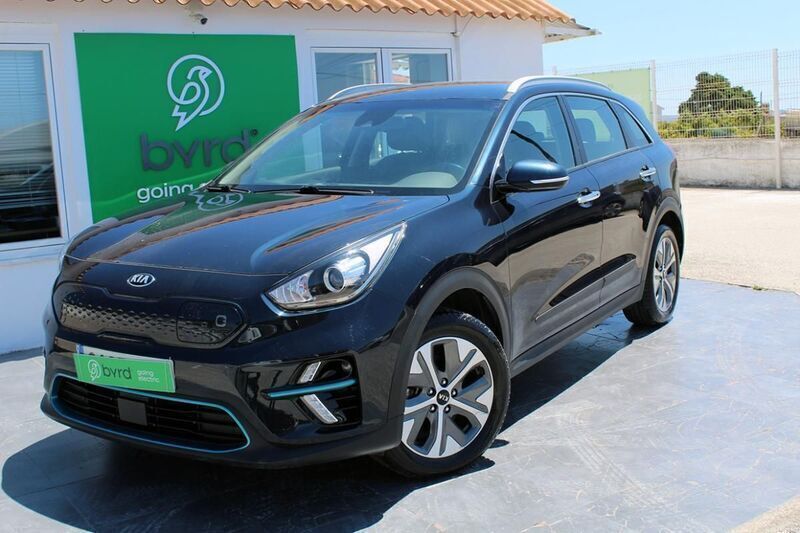 Azul Usado 2019 Kia e-Niro SUV | € 21.900 (Bom preço) - Imagem 1/4