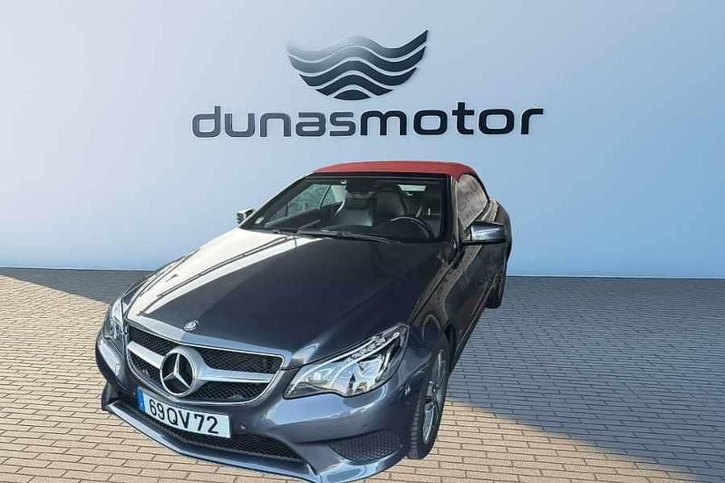 Usado Mercedes E220 170 HP (125 kW) 2016 Cinzento Cabrios