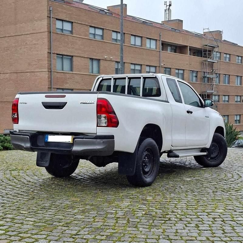 Usado Toyota HiLux 150 HP (110 kW) 2016 Branco Pickup