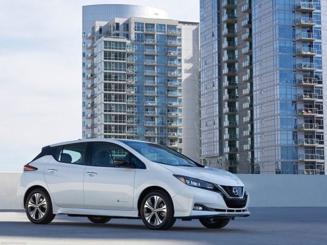Usado Nissan Leaf 110 kW (150 HP) 2022 Branco Citadino