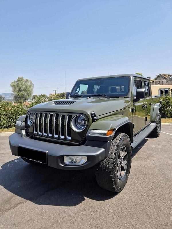 Verde Usado 2023 Jeep Gladiator SUV | € 77.000 - Imagem 1/4