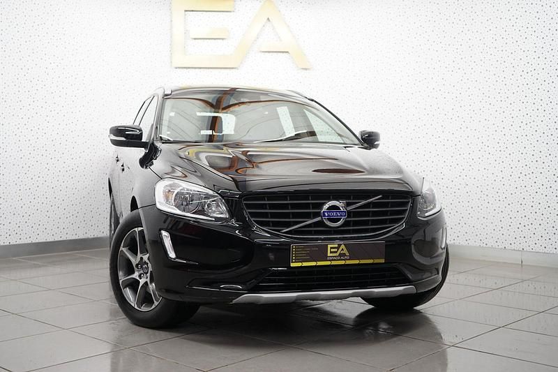 Preto Usado 2015 Volvo XC60 Momentum SUV | € 15.980 (Preço justo) - Imagem 1/4