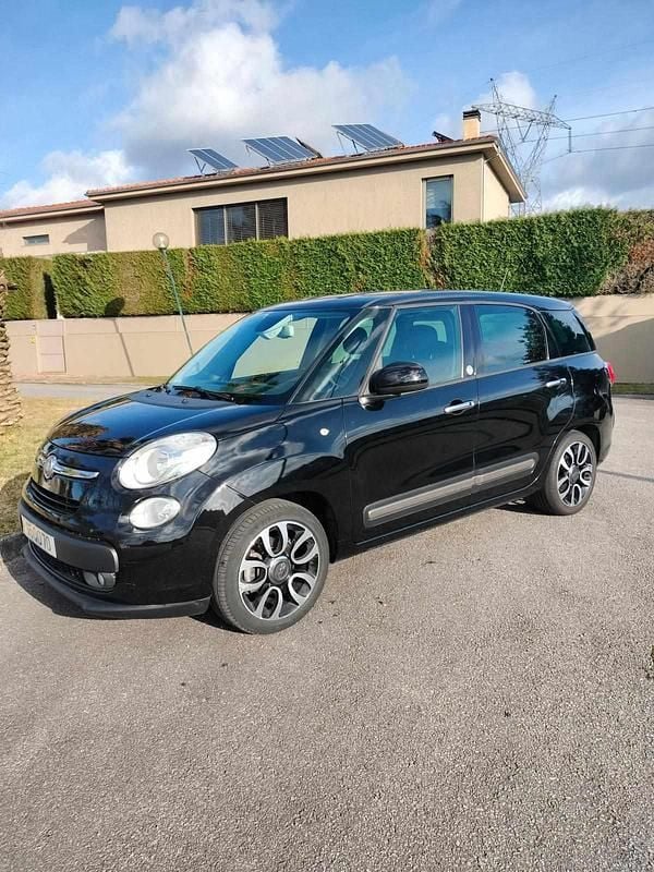 Usado Fiat 500L 120 HP (88 kW) 2015 Preto Monovolume