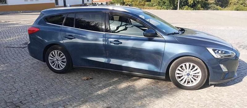 Usado Ford Focus 120 HP (88 kW) 2019 Azul Citadino
