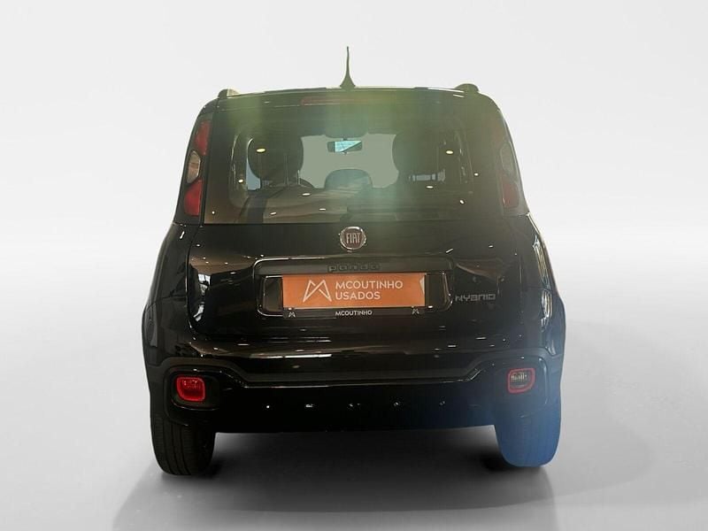 Usado Fiat Panda Red 70 HP (51 kW) 2024 Preto Sedan