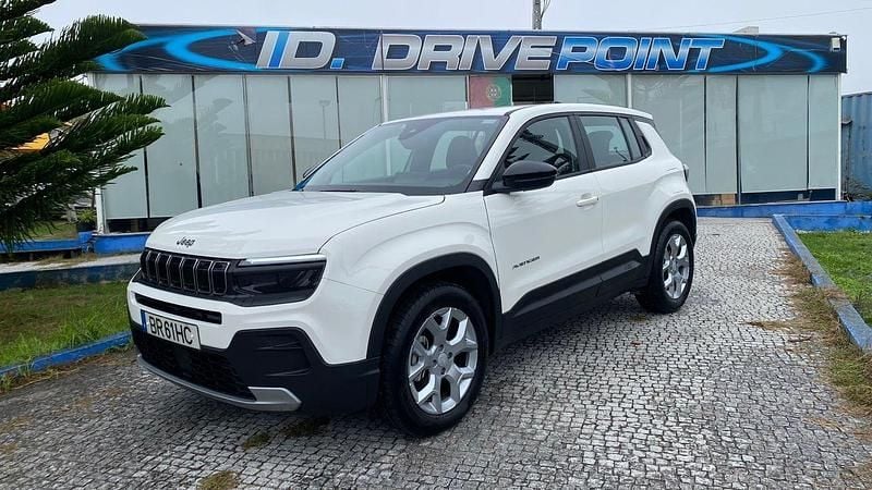 Branco Usado 2025 Jeep Avenger Altitude SUV | € 23.900 (Preço justo) - Imagem 1/4