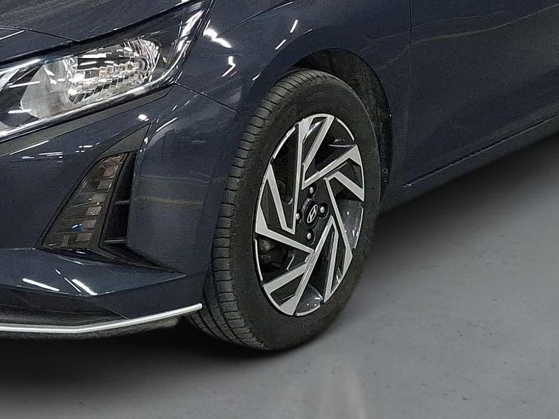 Usado Hyundai i20 Comfort 78 HP (57 kW) 2025 Aurora grey (metalizado) Citadino