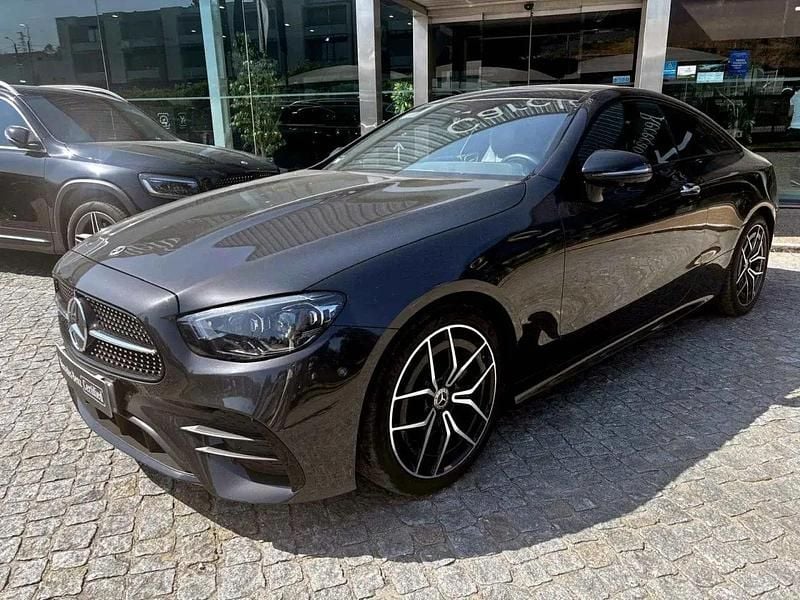Cinza graphite Usado 2023 Mercedes E220 AMG Line Premium Plus Coupé | € 57.900 (Preço justo) - Imagem 1/4