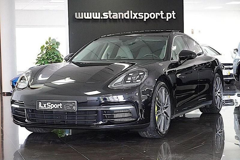 Preto Usado 2020 Porsche Panamera 4 Sedan | € 88.990 (Preço justo) - Imagem 1/4
