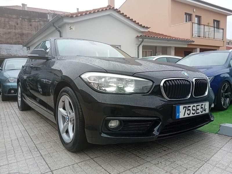 Preto Usado 2016 BMW 116 Efficient Dynamics Citadino | € 15.950 - Imagem 1/4