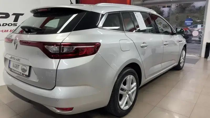 Usado Renault Mégane GrandTour LIMITED 115 HP (84 kW) 2018 Cinzento Carrinha