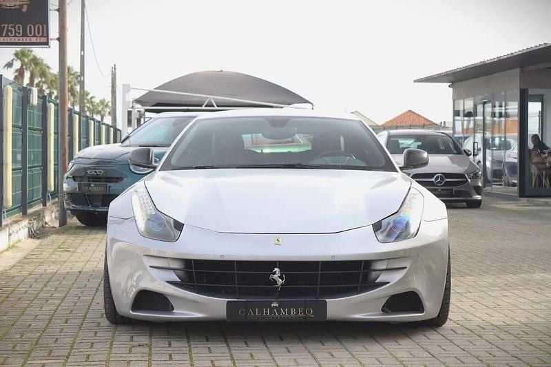 Usado Ferrari FF 660 HP (485 kW) 2013 Cinza Carrinha