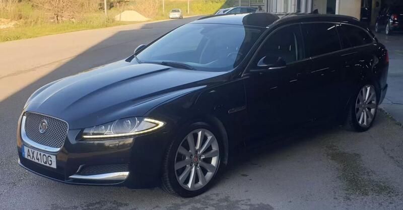 Usado Jaguar XF Sportbrake Premium Luxury 200 HP (147 kW) 2015 Preto Carrinha