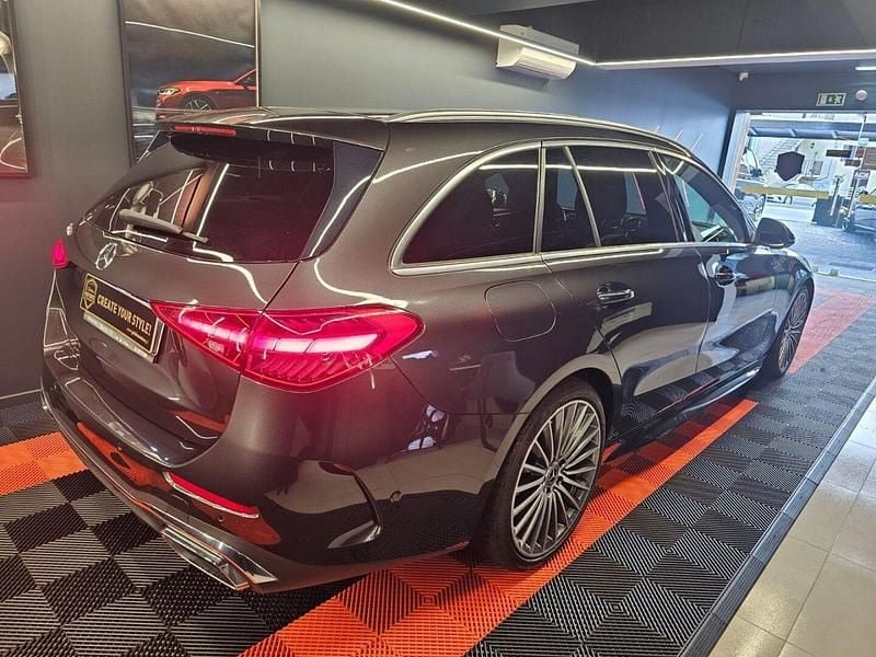 Usado Mercedes C300 AMG 265 HP (194 kW) 2023 Cinza Carrinha