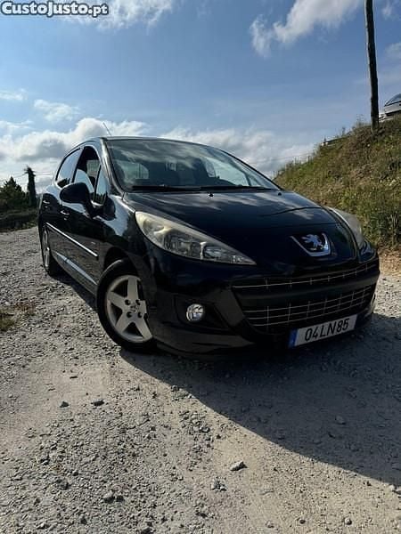 Preto Usado 2011 Peugeot 207 | € 5.750 (Preço justo) - Imagem 1/1
