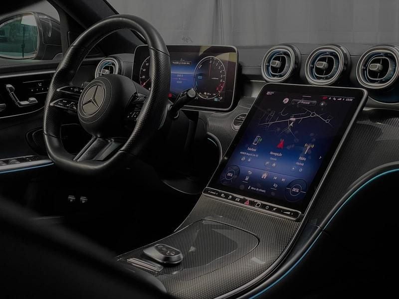 Usado Mercedes C300 AMG line 313 HP (230 kW) 2022 Cinza Carrinha