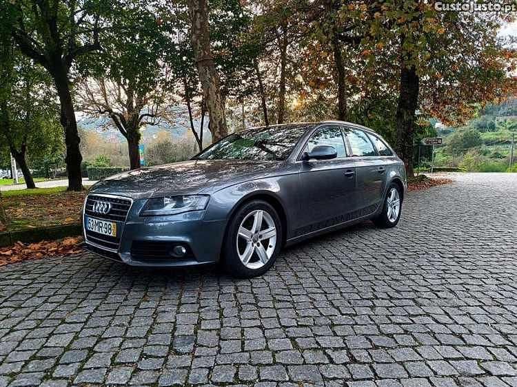 Cinzento Usado 2012 Audi A4 Carrinha | € 11.950 (Preço justo) - Imagem 1/4