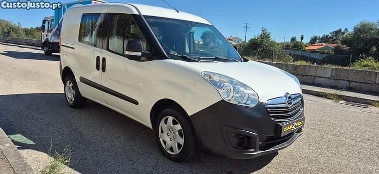 Branco Usado 2024 Opel Combo | € 9.500 - Imagem 1/1