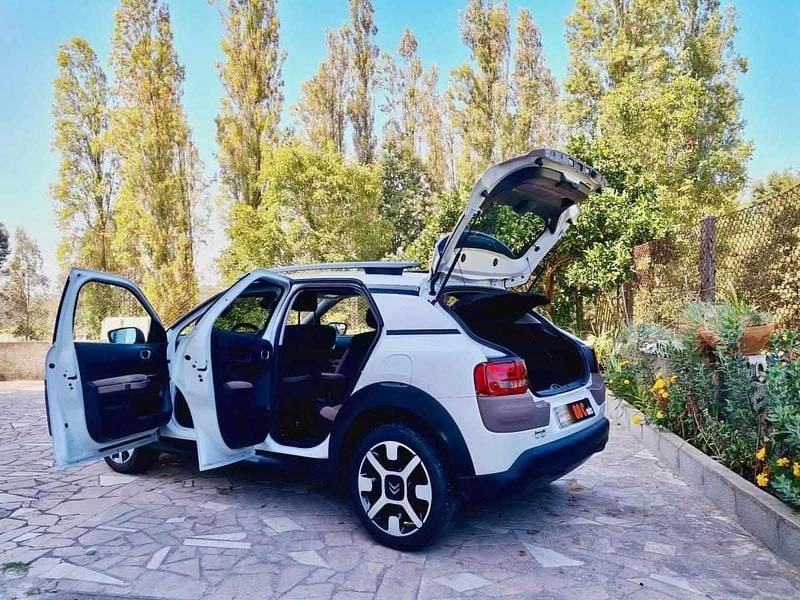 Usado Citroën C4 Cactus 82 HP (60 kW) 2014 Branco Citadino