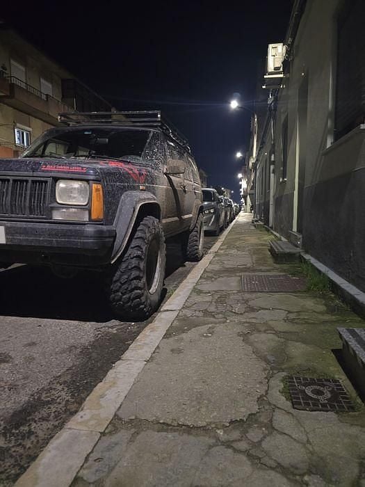 Usado 1997 Jeep Cherokee SUV | € 5.950 - Imagem 1/4