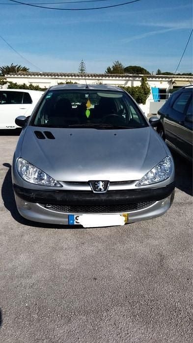 Usado 2004 Peugeot 206 Sedan | € 1.500 (Preço justo) - Imagem 1/4