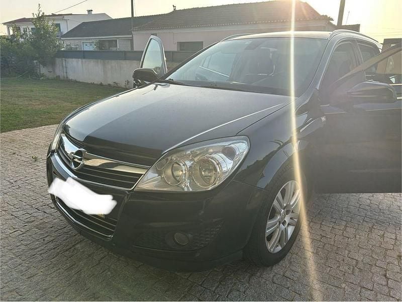Usado 2004 Opel Astra Sedan | € 2.500 (Preço elevado) - Imagem 1/4