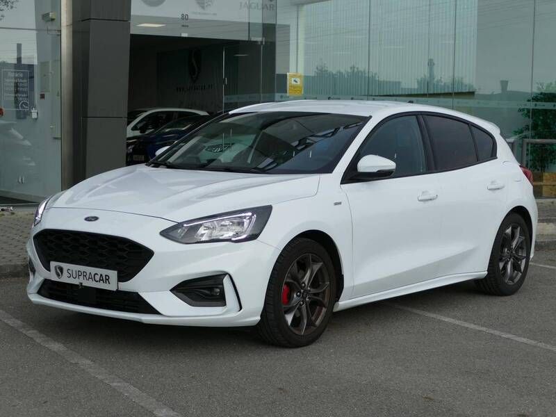 Branco Usado 2021 Ford Focus ST-Line X | € 22.500 (Preço justo) - Imagem 1/4