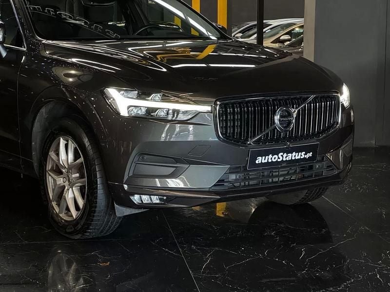 Usado Volvo XC60 Momentum 197 HP (144 kW) 2021 Cinzento SUV