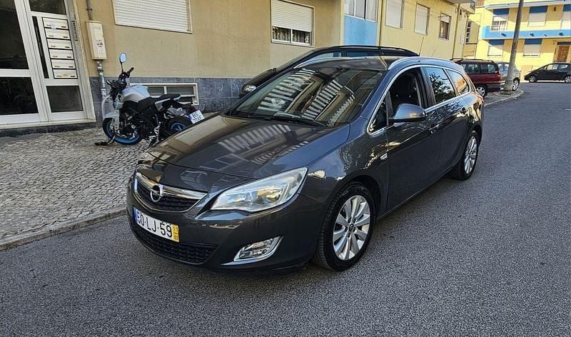 Usado 2011 Opel Astra Sedan | € 4.550 (Bom preço) - Imagem 1/4
