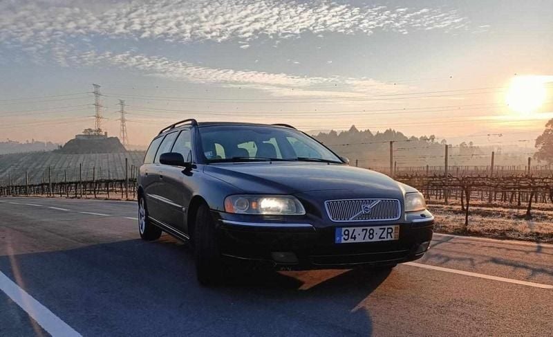 Azul Usado 2005 Volvo V70 Carrinha | € 8.000 - Imagem 1/4
