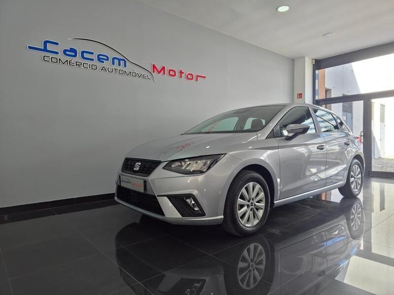 Cinza Usado 2024 Seat Ibiza Style | € 19.490 (Preço justo) - Imagem 1/4