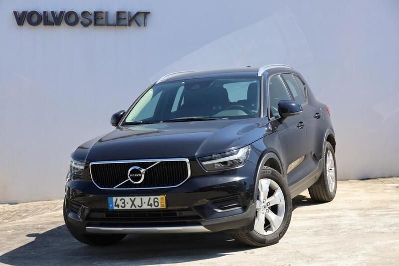 Preto Usado 2019 Volvo XC40 Momentum SUV | € 27.700 (Preço elevado) - Imagem 1/4