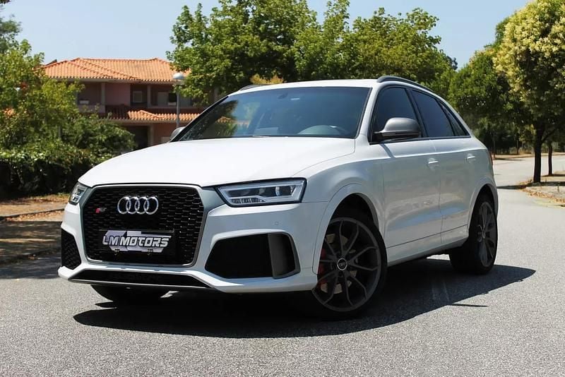 Branco Usado 2016 Audi RS Q3 Performance SUV | € 48.000 - Imagem 1/4