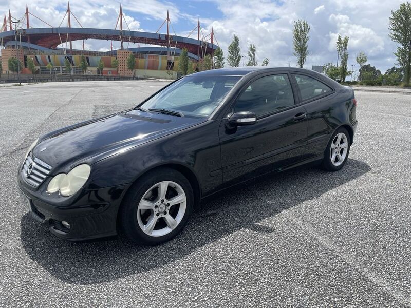 Usado 2004 Mercedes C180 | € 6.000 - Imagem 1/4