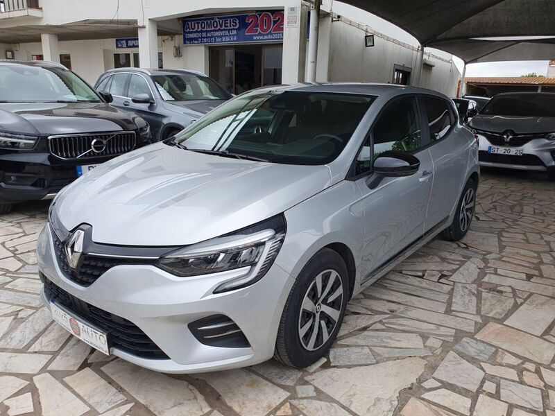 Cinza Usado 2022 Renault Clio V Evolution | € 15.890 (Preço justo) - Imagem 1/4