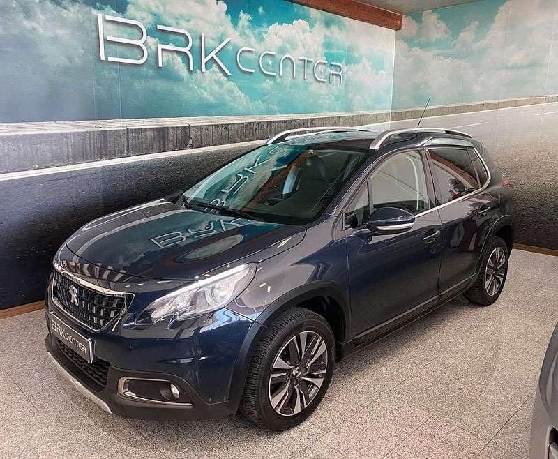 Azul Usado 2019 Peugeot 2008 SUV | € 13.500 (Bom preço) - Imagem 1/4