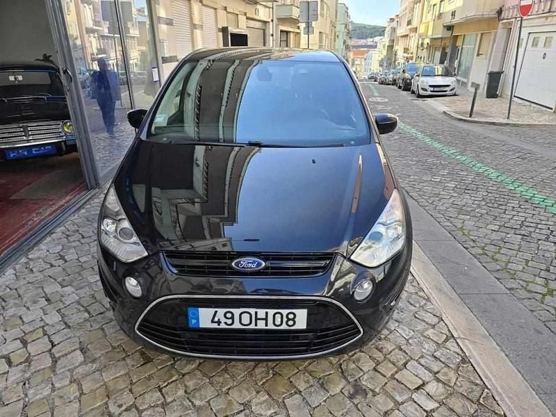 Usado Ford S-MAX Titanium 163 HP (119 kW) 2014 Preto Monovolume