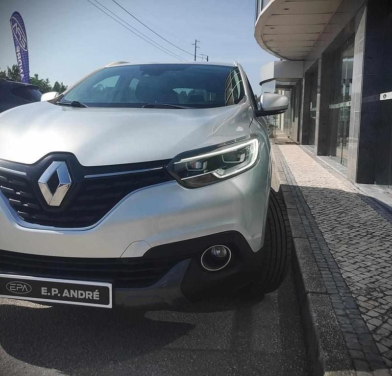 Usado Renault Kadjar 110 HP (80 kW) 2018 Cinzento SUV