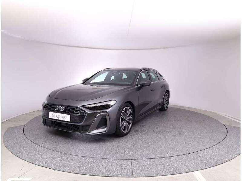 Cinzento escuro Usado 2024 Audi A5 S-Line Coupé | € 58.990 (Caro) - Imagem 1/4