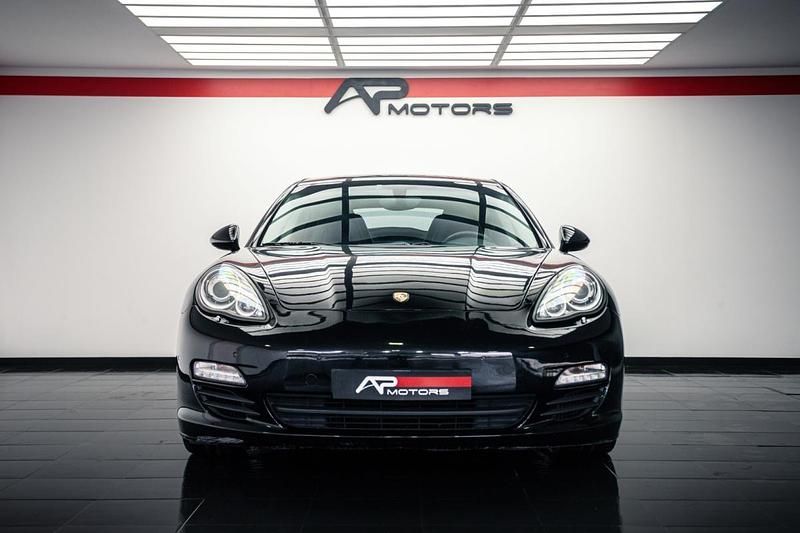 Usado Porsche Panamera 250 HP (183 kW) 2012 Preto Citadino
