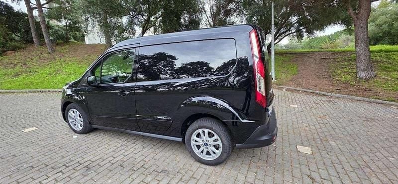Usado Ford Transit Connect 101 HP (74 kW) 2022 Preto Monovolume