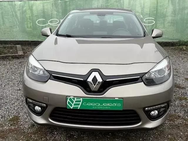 Usado Renault Fluence Dynamique 95 HP (69 kW) 2014 Cinzento Sedan