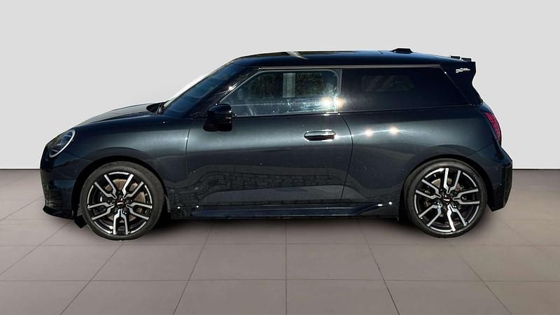 Usado Mini Cooper SE 160 kW (218 HP) 2024 Cinza brooklyn metalizado Citadino