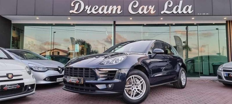 Azul Usado 2017 Porsche Macan SUV | € 62.500 - Imagem 1/4