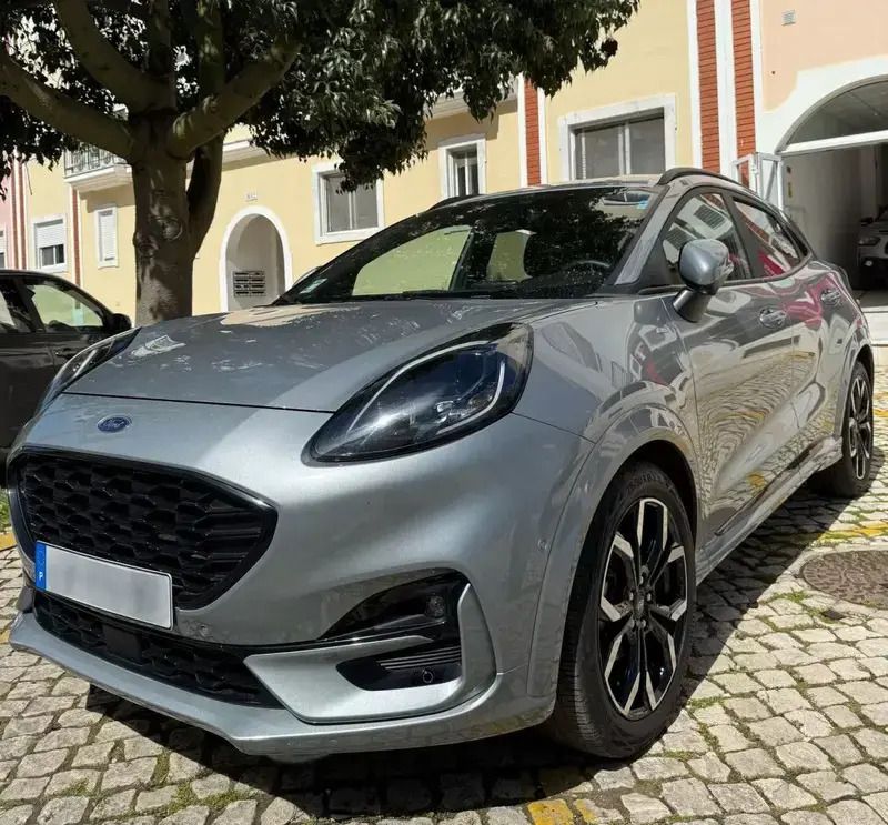 Cinzento Usado 2024 Ford Puma ST-Line SUV | € 21.650 (Preço justo) - Imagem 1/4
