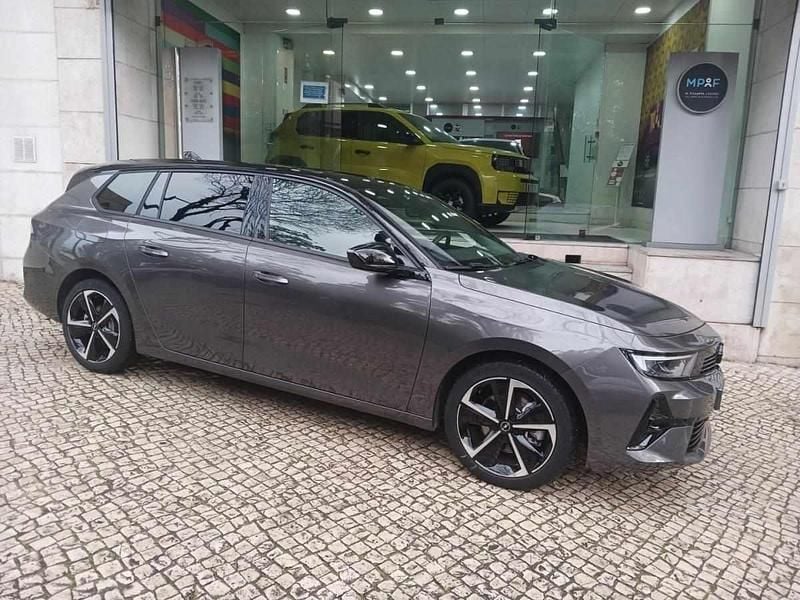 Usado Opel Astra Sport 145 HP (106 kW) 2025 Cinzento Carrinha