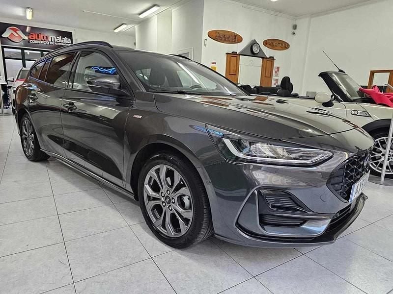 Cinzento Usado 2023 Ford Focus Carrinha | € 23.000 (Bom preço) - Imagem 1/4