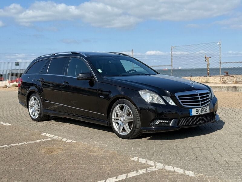 Preto Usado 2010 Mercedes E350 Avantgarde Carrinha | € 14.750 - Imagem 1/4
